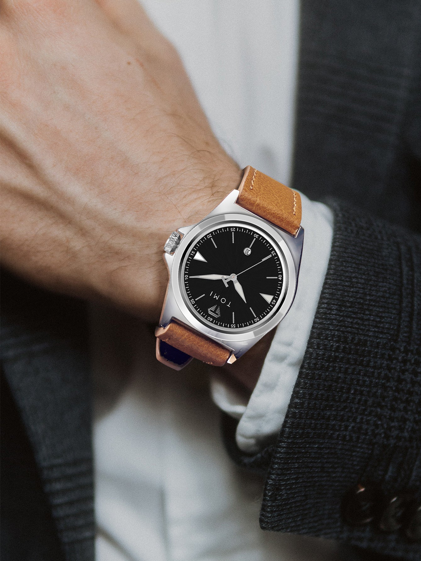 Waterproof leather strap quartz mens watch on wrist